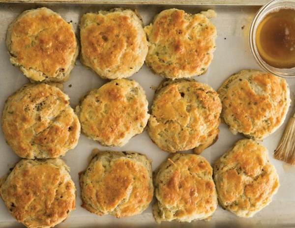Browned butter biscuits with sage and goat cheese