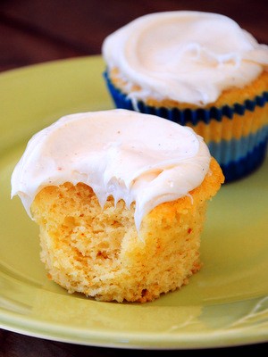 Browned butter cupcakes with brown butter cream cheese frosting