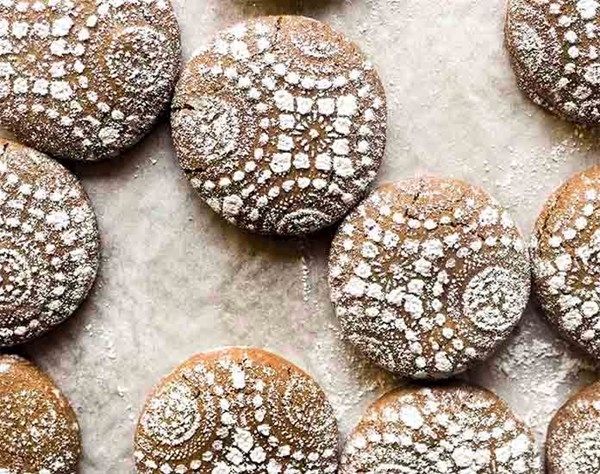 Browned butter gingerbread lace cookies