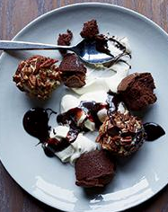 Brownie cake sundaes with pecan-ice cream balls