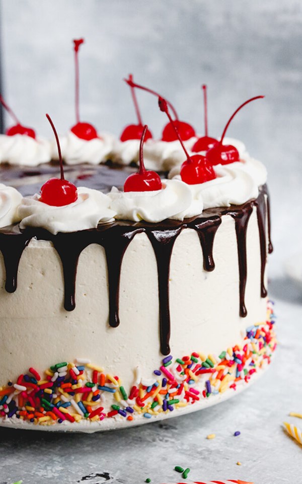 Brownie hot fudge sundae cake