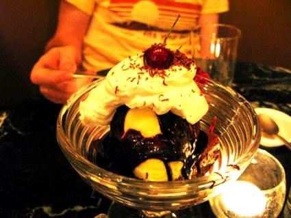 Brownie sundaes