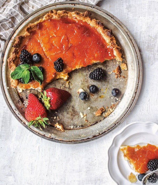 Brûléed buttermilk pie