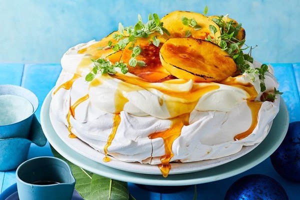 Bruleed mango Pavlova
