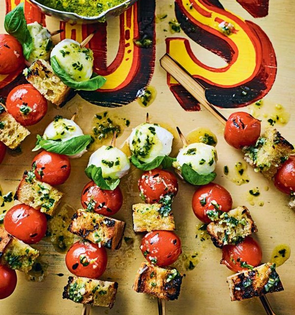 Bruschetta skewers with fresh pesto