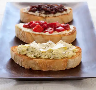 Bruschetta with artichoke and Parmesan topping