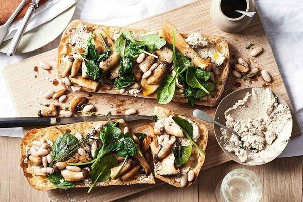Bruschetta with mushrooms and whipped ricotta