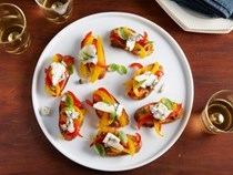 Bruschetta with peppers and Gorgonzola