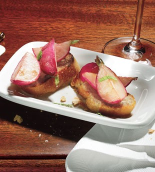 Bruschetta with sautéed radishes