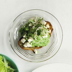 Bruschetta with spring pea and feta crush