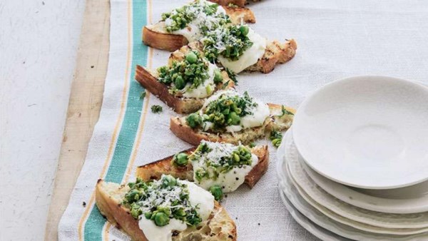Bruschetta with spring pea pesto and burrata