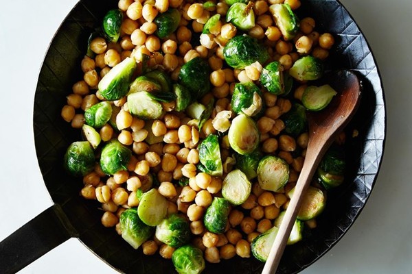 Brussels sprouts and chickpeas