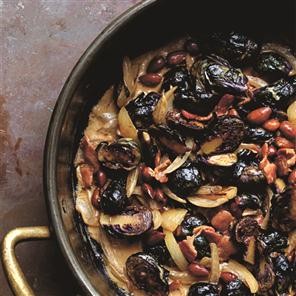 Brussels sprouts, bacon and almonds
