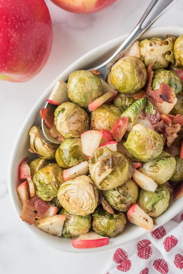 Brussels sprouts with bacon and apple
