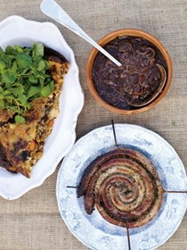 Bubble and squeak with sausages and onion gravy