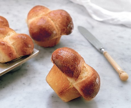 Bubble-top brioches