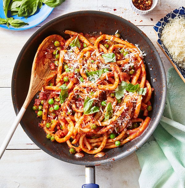 Bucatini all'Amatriciana with spring peas