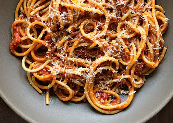 Bucatini with butter-roasted tomato sauce