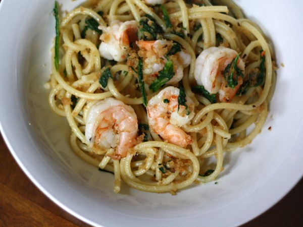Bucatini with spicy shrimp, arugula, and breadcrumbs