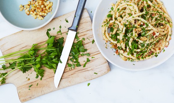 Bucatini with walnut-parsley pesto