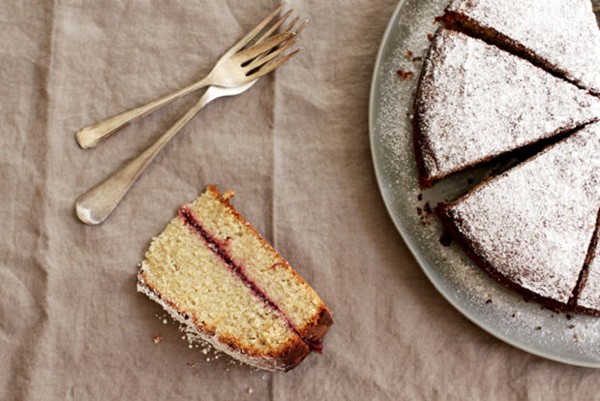 Buckwheat and apple cake (Schwarzplententorte)
