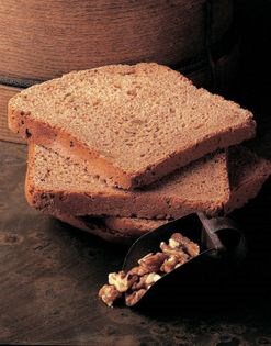 Buckwheat and walnut bread