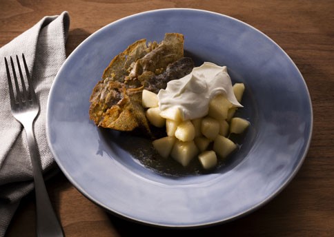 Buckwheat crêpes with pears and crème fraîche
