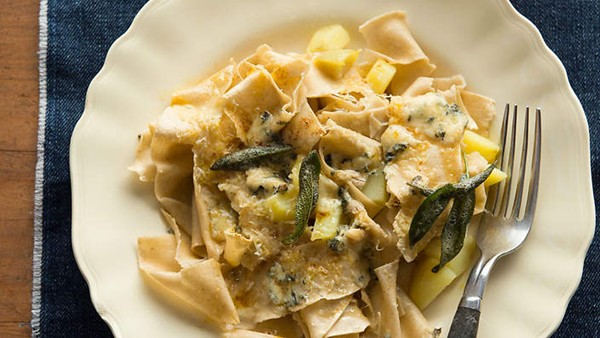 Buckwheat pasta with potato, Gorgonzola and sage
