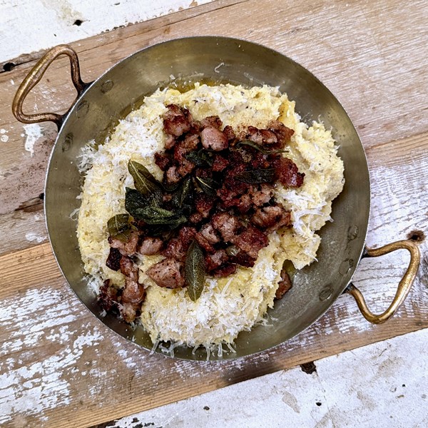 Buckwheat polenta with sausage & Gorgonzola (Polenta taragna)
