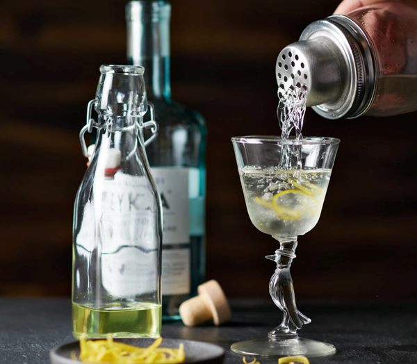 Buddha's hand gimlet-tini
