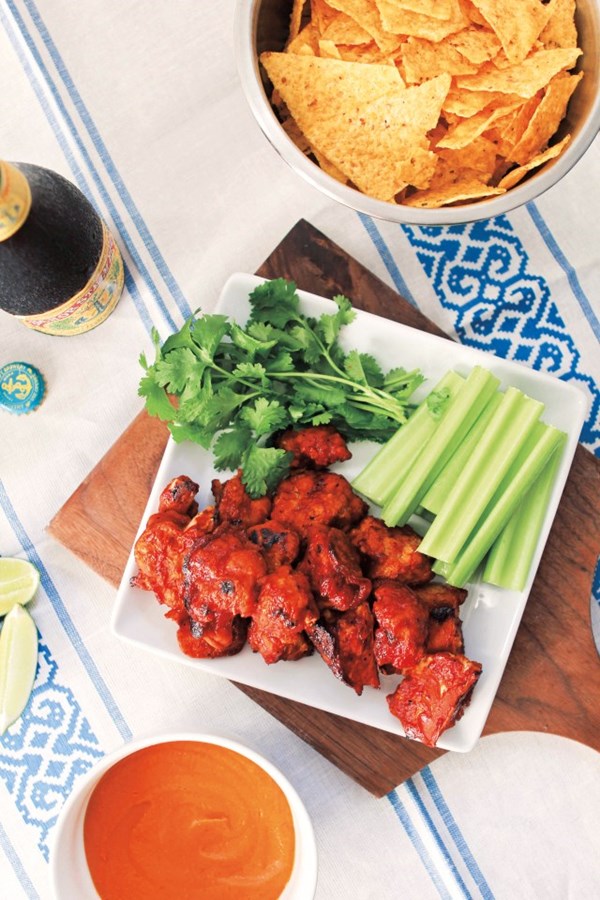 Buffalo cauliflower bites