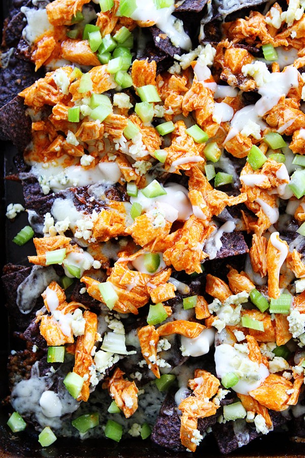 Buffalo chicken nachos