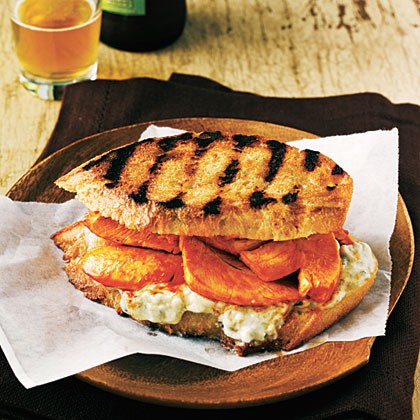 Buffalo chicken panini
