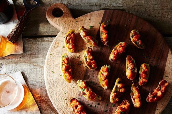 Buffalo chicken potato skins
