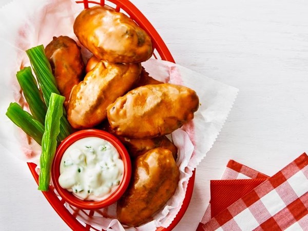 Buffalo wings cake balls 