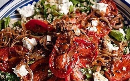 Bulgur and spinach pilaff with chilli-roast tomatoes