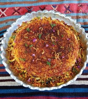 Bulgur, noodle + currant pilaf (Petleh polow-ye Hamadani)