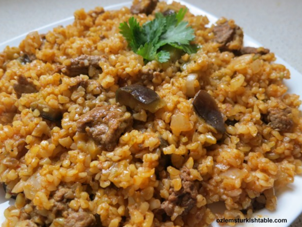 Bulgur pilaf with freekeh, aubergines/eggplants and meat (Firikli, etli bulgur pilavi)