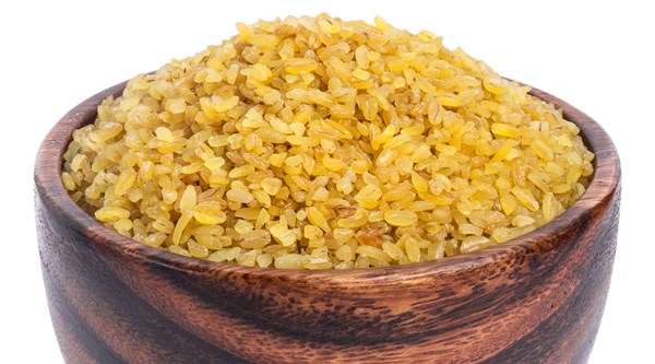 Bulgur "pilaf" with Swiss chard and dried apricots