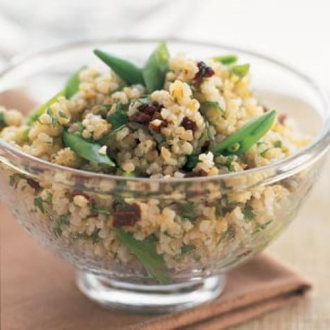 Bulgur salad with lemon, peas & mint