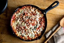 Bulgur, spinach and tomato casserole 