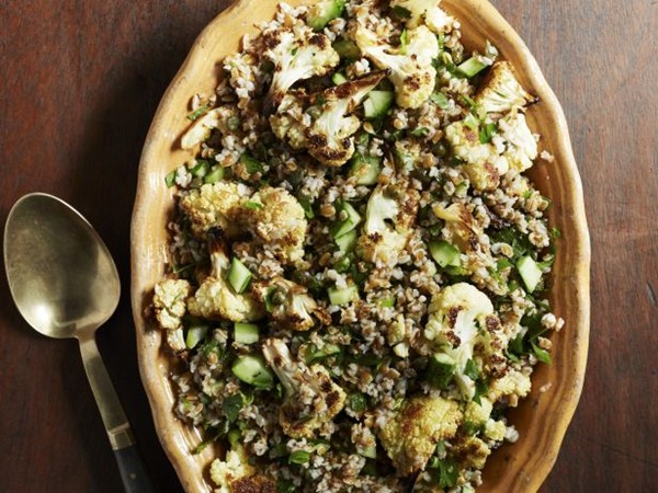 Bulgur with roasted cauliflower