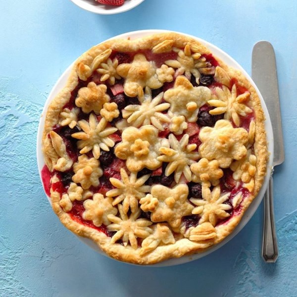 Bumbleberry pie