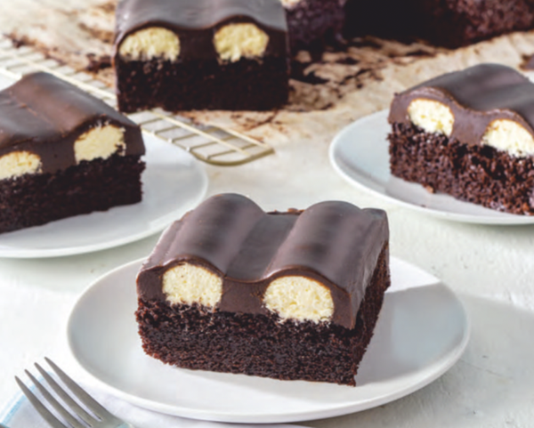Bumpy cake [vanilla buttercream; fudge frosting]