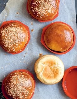 Buns for hamburgers & hot dogs
