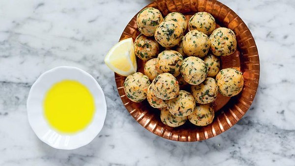 Burghul balls (Bulgurlu köfte)
