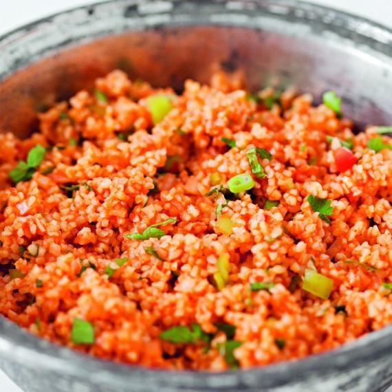 Burghul wheat salad (Kisir)