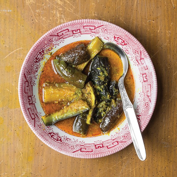 Burmese eggplant curry (Khayan thee hnut)