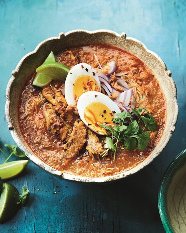 Burmese fish soup (Mohinga) [Thuzar Kyi]