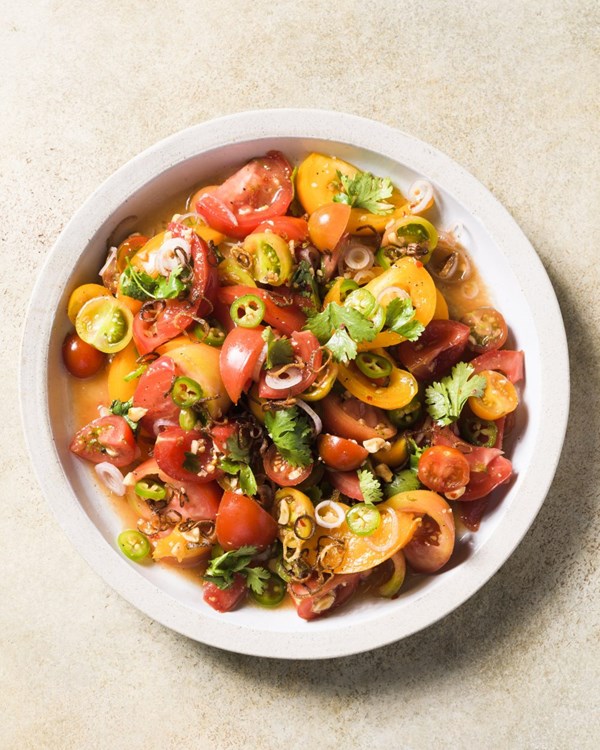 Burmese tomato salad with shallots and peanuts